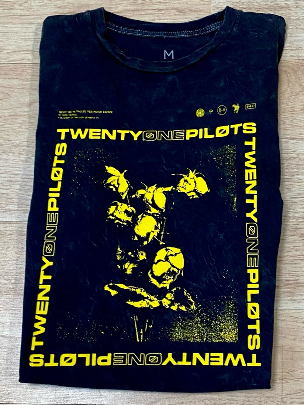 Twenty One Pilots T-Shirt Adult M Acid Wash Black Wilted Roses Cotton Tee Shirt